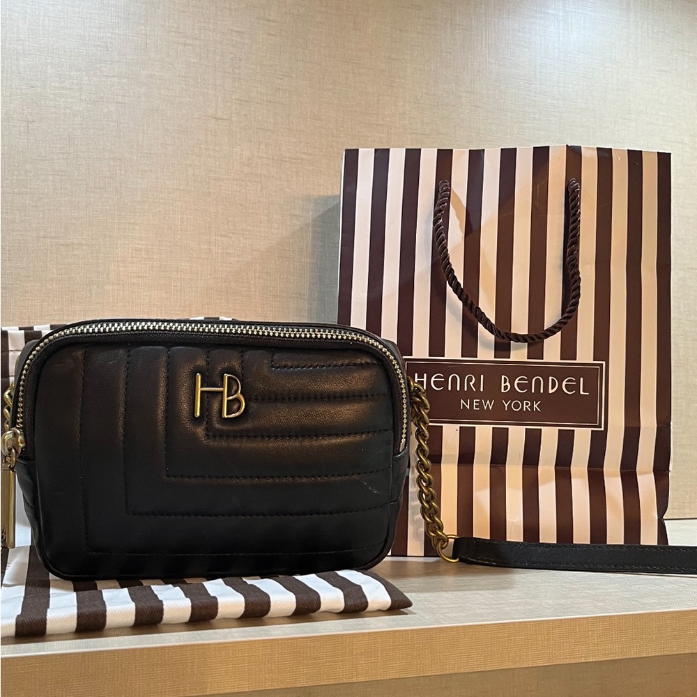 Henri Bendel 712 Waist Belt Bag Black w/ Gold